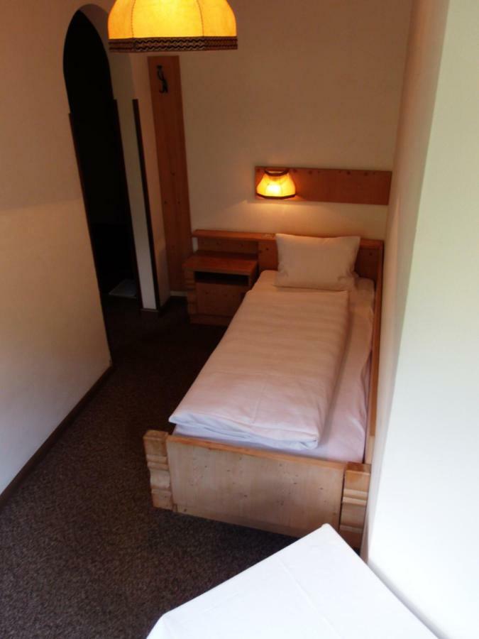 Garni Runggner Traubenhof Hotel Термено Екстериор снимка